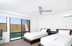 44 Noosa Parade - Image 2