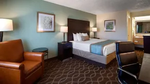 Best Western Hillside Inn - Image 4
