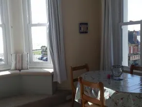 East Beach Apartment - Image 3