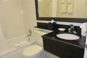 Best Western On the Bay Inn & Marina - Image 5