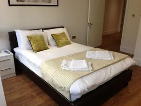 MAX Serviced Apartments Commercial Road - Image 2