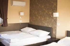 Autohof Top Hotel Hegyeshalom - Image 3