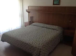 Hotel Helvetia - Image 2