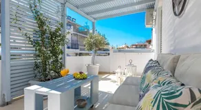 MeliDi Luxury Penthouse in Koukaki - Image 3