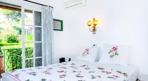 Sistach Rentals Casa Oliveres - Image 4