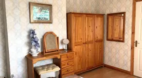 Granny's Irish Cottage - Image 2