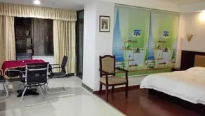 Bai Mei Business Hotel - Image 3