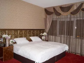 Aureate Hotel Apartments - Image 5