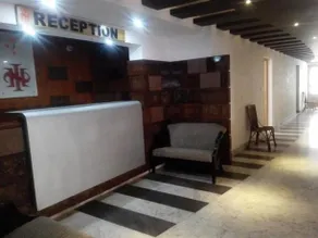 The Hyde Park Inn - Image 5
