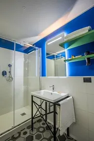 MOVIE MOVIE HOTEL - Image 3