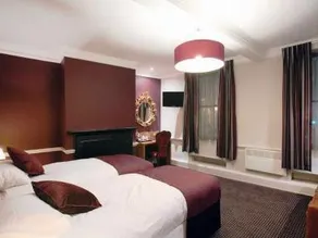 The Unicorn Hotel - Image 2