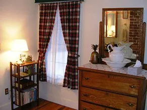 The Tartan Fox at the Meadmere - Image 5