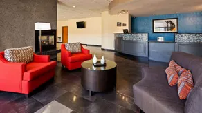 Best Western Plus Portage Hotel & Suites - Image 4