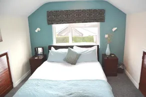The Oaks Bed & Breakfast - Image 3