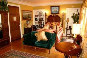 Thornewood Castle Inn & Gardens - Image 4