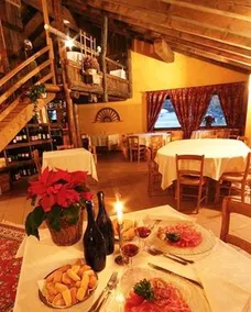 Petit Hotel Le Charmant - Image 2