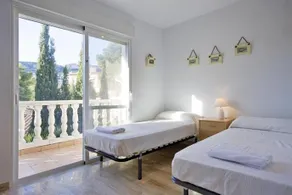 Voll ausgestattete wunderschöne Villa mit Terrasse, privatem Pool und Garten | Gartenblick | Neben dem Strand - Image 5