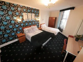Bourne Beach Holiday Flats - Image 4