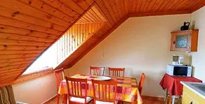 Hangulat Vendégház / Apartman - Image 2