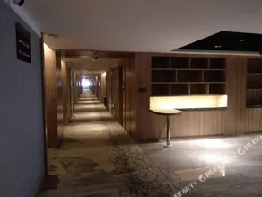 Bolun Dinuo Hotel - Image 4
