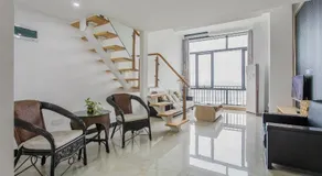April Fair Duplex Apartment Guagnzhou South Railway Station Min Jie Branch - Image 4