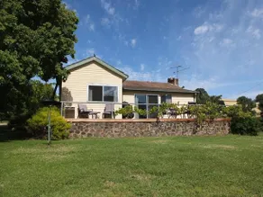 Moorallie Cottage Farmstay - Image 2