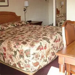Economy Inn Express Monticello - Image 5