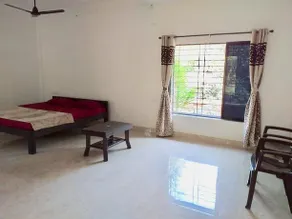 Sunshine Beach Cottage - Image 2