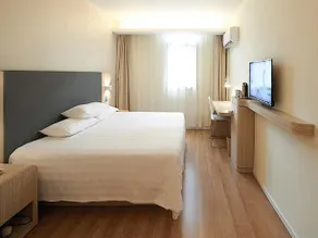 Hanting Express Xichang Qionghai Wetland Park - Image 3