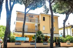Hotel Riziana - Image 2