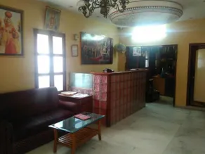 Hotel Tri-Lok Palace - Image 4
