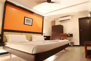 Hotel Sabarees Residency - Image 4