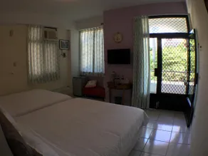 Zizai Garden Bed And Breakfast - Image 5