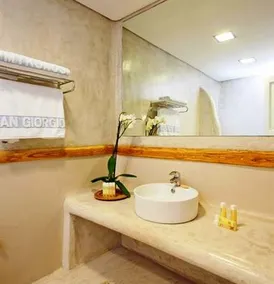 Soho Roc House - Image 4