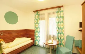 Double room, shower, toilet - Image 5