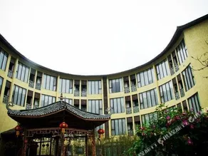 Old Kapok Hotel - Image 2
