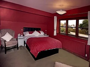 Castle Farmhouse Bed and Breakfast - Image 5