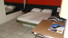 Motel Empire - Image 3