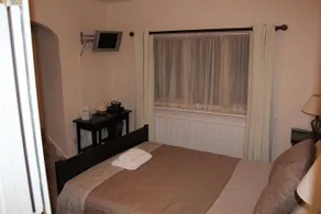 The Dove Inn - Image 3