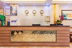 Chongqing Zhonghe Business Hotel - Image 2