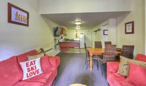 Karas Apartments - Image 5