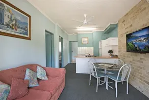 Allamanda Retreat - Image 4