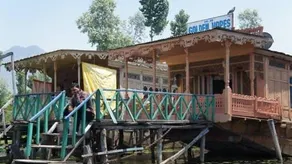 Jigar Palace Houseboat - Image 2