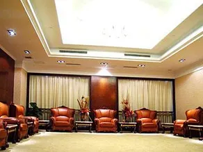 Petrel Hotel - Image 5