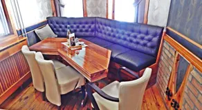 Guest House Bona Fides - Image 4