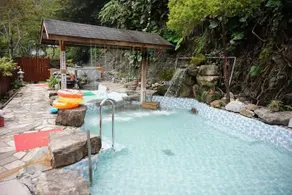 Hejia Hot Spring Guild Resort - Image 1