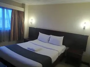 Hotel Topaz - Image 5