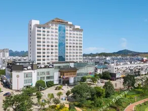 Tian Cheng Tai He Hotel - Image 3