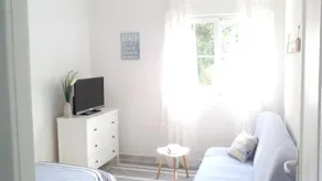 Ana's Island House - Image 4