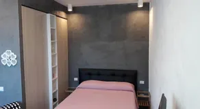 Holiday House - Image 3
